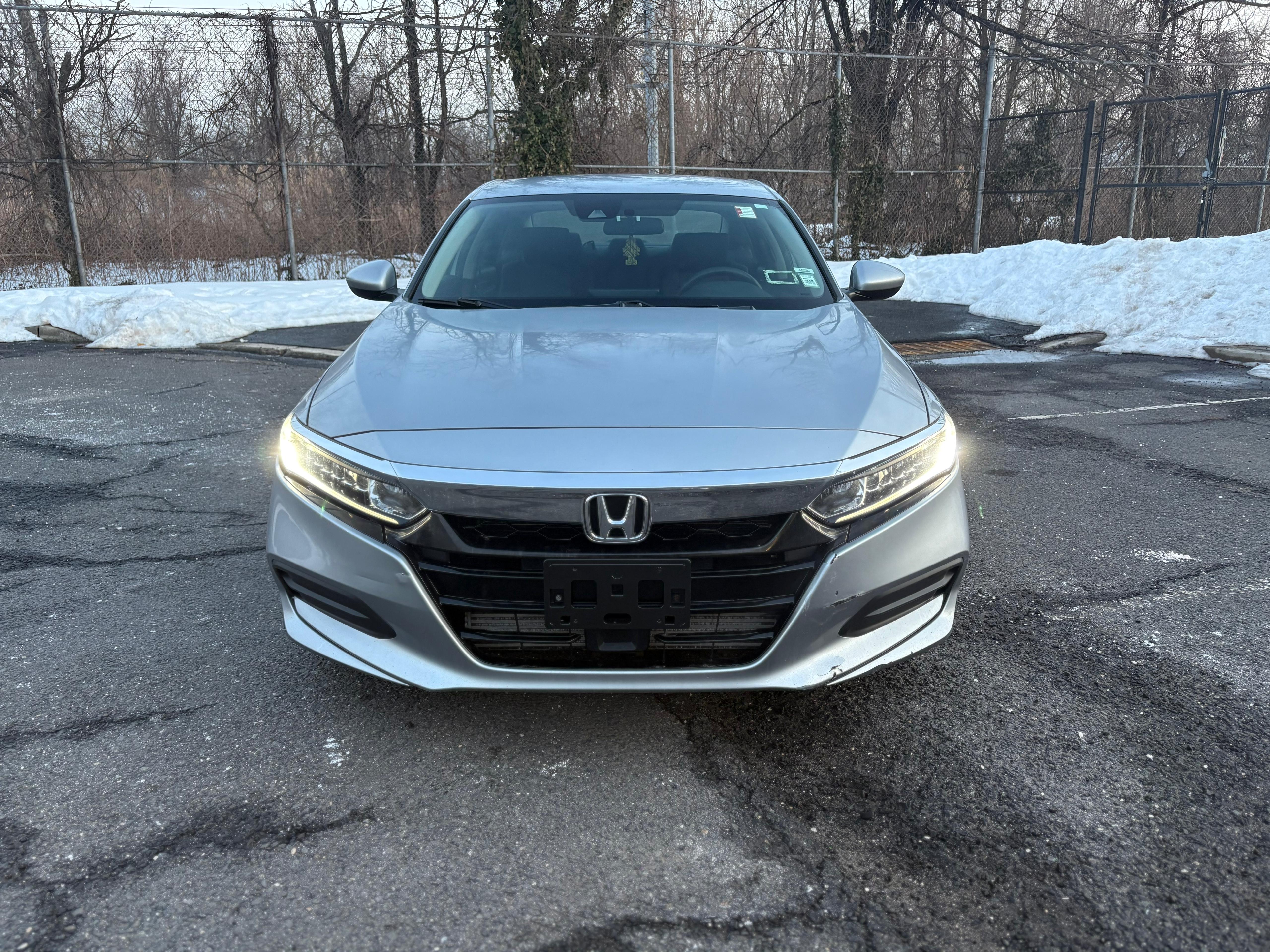 Vehicle photo 3