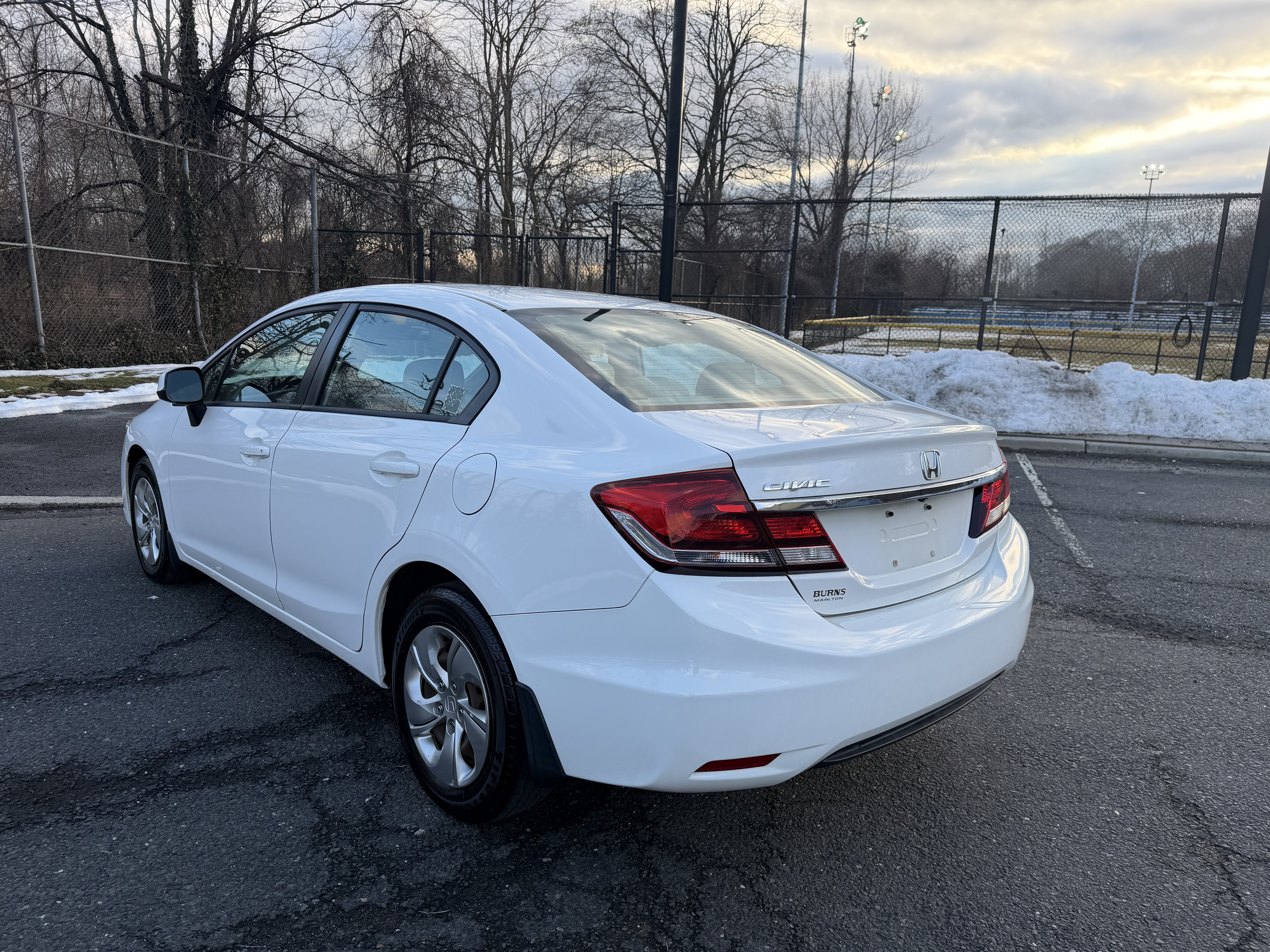 Vehicle photo 5