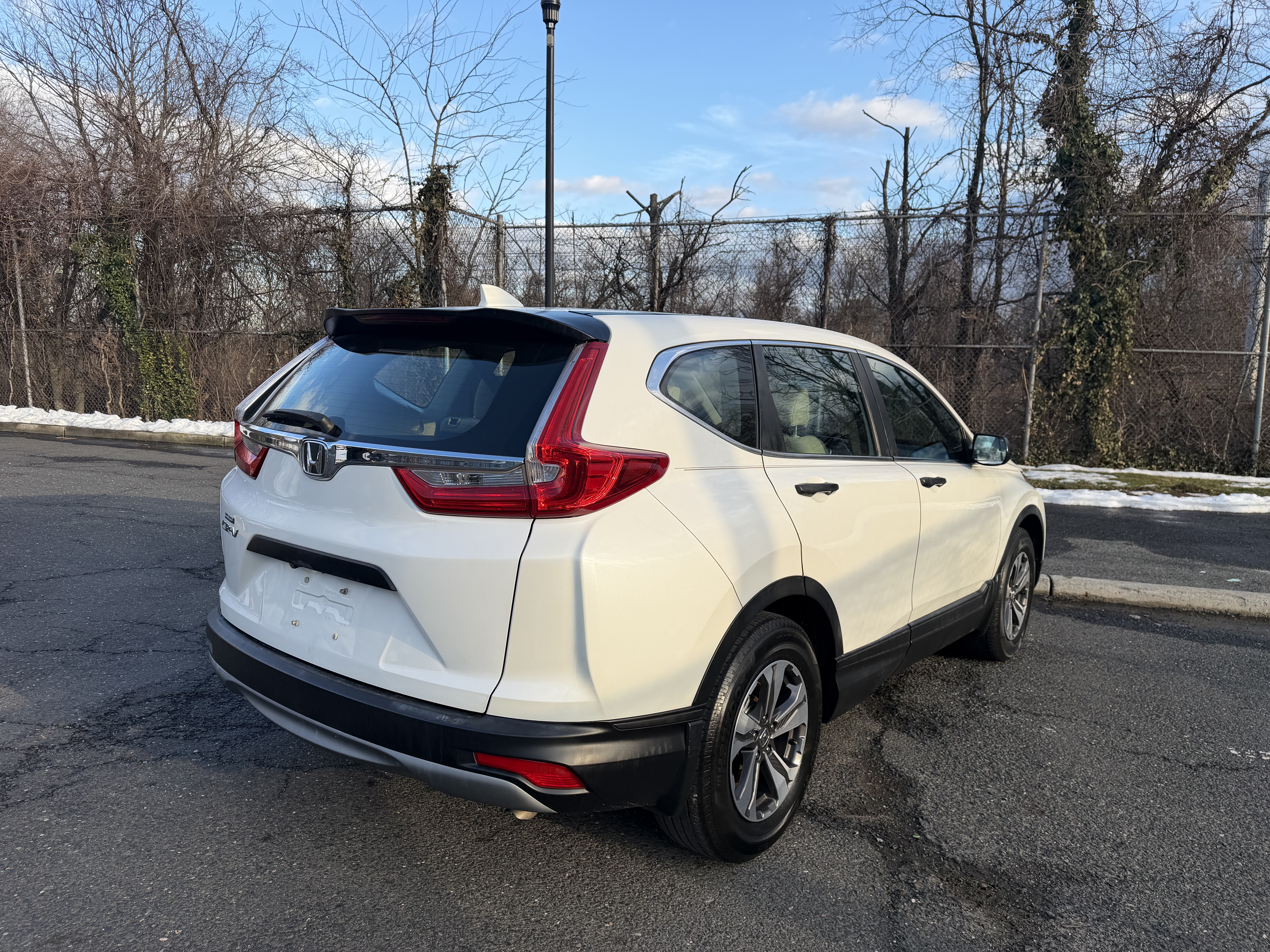 Vehicle photo 4